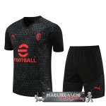 AC Milan Insieme Completo Bambino Formazione 2023/2024 Nero I Rosso AC Milan Insieme Completo Bambino Formazione 2023/2024 Nero I Rosso