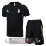 Set Completo Maglia Formazione Juventus 2025 2026 Nero Rosa Set Completo Maglia Formazione Juventus 2025 2026 Nero Rosa