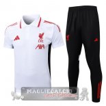 Liverpool Bianco Rosso Nero Maglia POLO Set Completo 2025 2026 Liverpool Bianco Rosso Nero Maglia POLO Set Completo 2025 2026