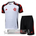 Set Completo Maglia Flamengo Formazione 2025 2026 Bianco Rosso Nero Set Completo Maglia Flamengo Formazione 2025 2026 Bianco Rosso Nero