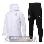 Set Completo Giacca in Cotone AC Milan 2025 2026 Bianco Nero Set Completo Giacca in Cotone AC Milan 2025 2026 Bianco Nero