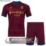 Away Set Completo Uomo Ipswich Town 2024 2025 Away Set Completo Uomo Ipswich Town 2024 2025