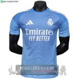 Portiere Giocatori Maglia Calcio Real Madrid 2025 2026 Blu Portiere Giocatori Maglia Calcio Real Madrid 2025 2026 Blu