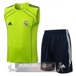 Set Completo Maglia Senza Maniche Formazione Real Madrid 2025 2026 Verde Nero Set Completo Maglia Senza Maniche Formazione Real Madrid 2025 2026 Verde Nero