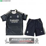 Away concetto Set Completo Uomo Real Madrid 2025 2026 Away concetto Set Completo Uomo Real Madrid 2025 2026
