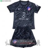 Portiere Set Completo Bambino Atlético Madrid 2024 2025 Nero Portiere Set Completo Bambino Atlético Madrid 2024 2025 Nero