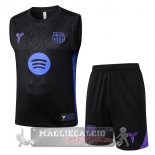 Set Completo Maglia Formazione Senza Maniche Barcelona 2025 2026 Nero I Purpureo Set Completo Maglia Formazione Senza Maniche Barcelona 2025 2026 Nero I Purpureo