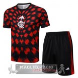 Set Completo Maglia Flamengo Formazione 2025 2026 Rosso Nero Set Completo Maglia Flamengo Formazione 2025 2026 Rosso Nero