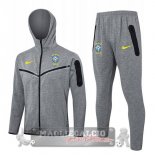 Set Completo Chaqueta Con Capucha Brasilee 2024 Gris Set Completo Chaqueta Con Capucha Brasilee 2024 Gris