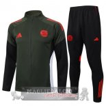 Set Completo Lunga Zip Giacca Bayern Munich 2025 2026 Verde Navy Set Completo Lunga Zip Giacca Bayern Munich 2025 2026 Verde Navy