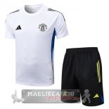 Set Completo Maglia Formazione Manchester United 2025 2026 Bianco Blu Nero Set Completo Maglia Formazione Manchester United 2025 2026 Bianco Blu Nero