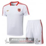 Set Completo Formazione Maglia Bayern Monaco 2025 2026 Bianco Rosso Set Completo Formazione Maglia Bayern Monaco 2025 2026 Bianco Rosso