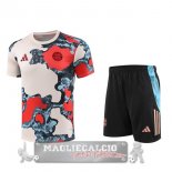 Set Completo Formazione Maglia Bayern Monaco 2025 2026 Giallo Rosso Nero Set Completo Formazione Maglia Bayern Monaco 2025 2026 Giallo Rosso Nero